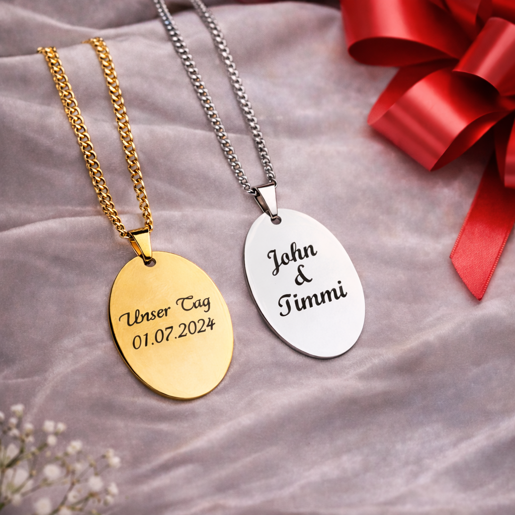 Gravierte ovale Kette mit Wunschtext auf Rückseite – Geschenk mit Foto