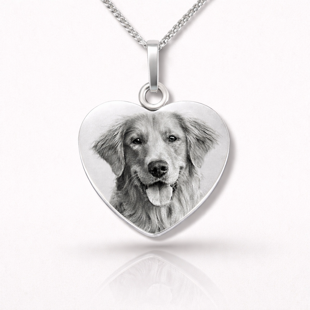 Personalisierte Herz Foto Kette aus Edelstahl in Silber mit Hunde Fotogravur