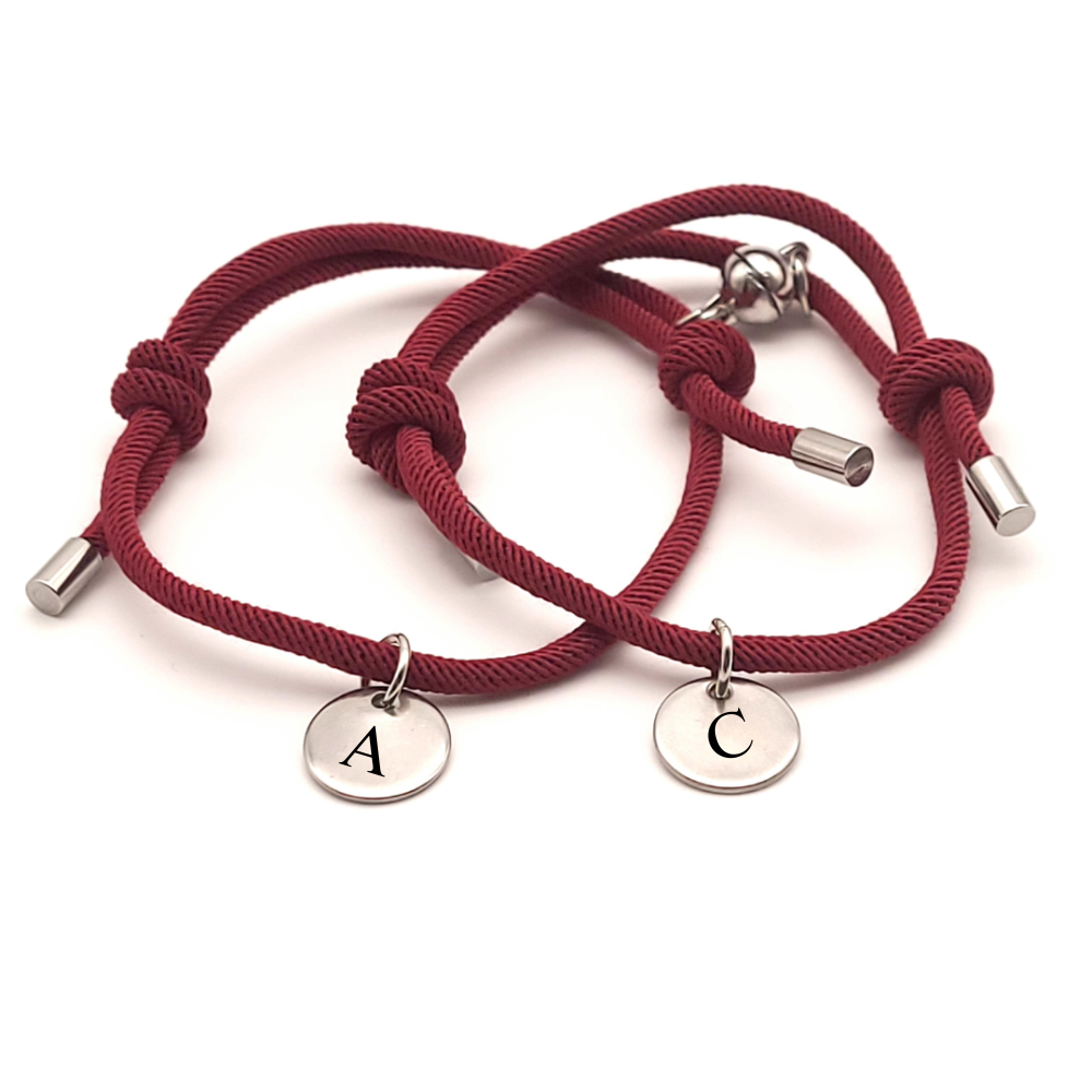 Rote Partnerarmbänder mit Initiale – Freundschaftsarmband Set