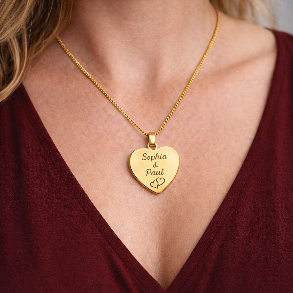 Gravierte Herz Halskette mit zwei Namen – Geschenk zum Jahrestag